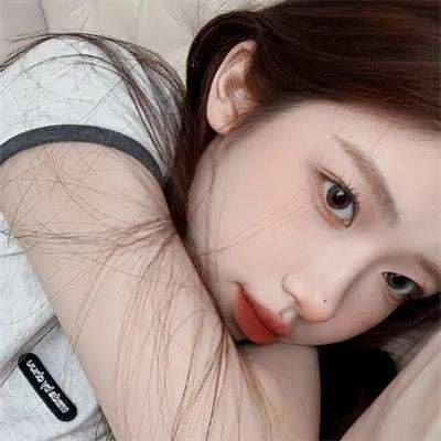 后窗的女人